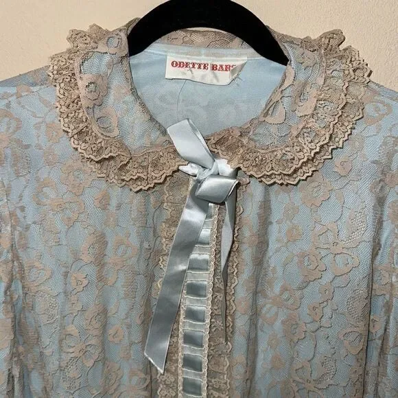 Odette  Barsa Robe - Picture 4 of 8